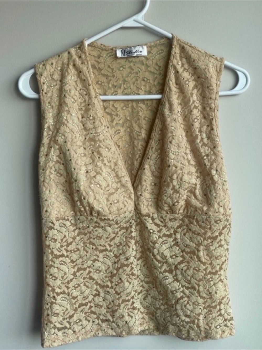 M Studio Elegant Lace Gold Top Medium